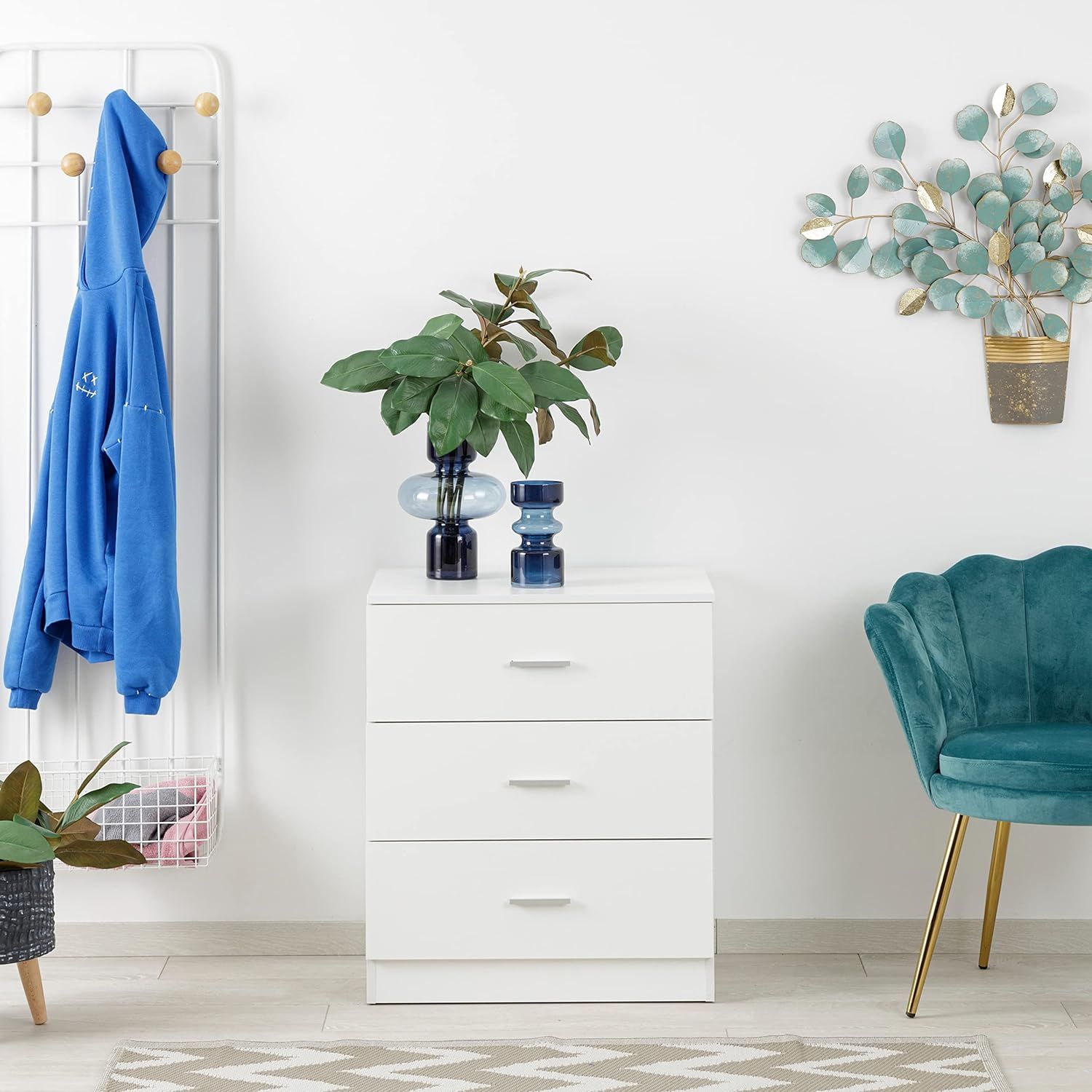 3-Drawer Bedside Table – Compact Nightstand with Storage